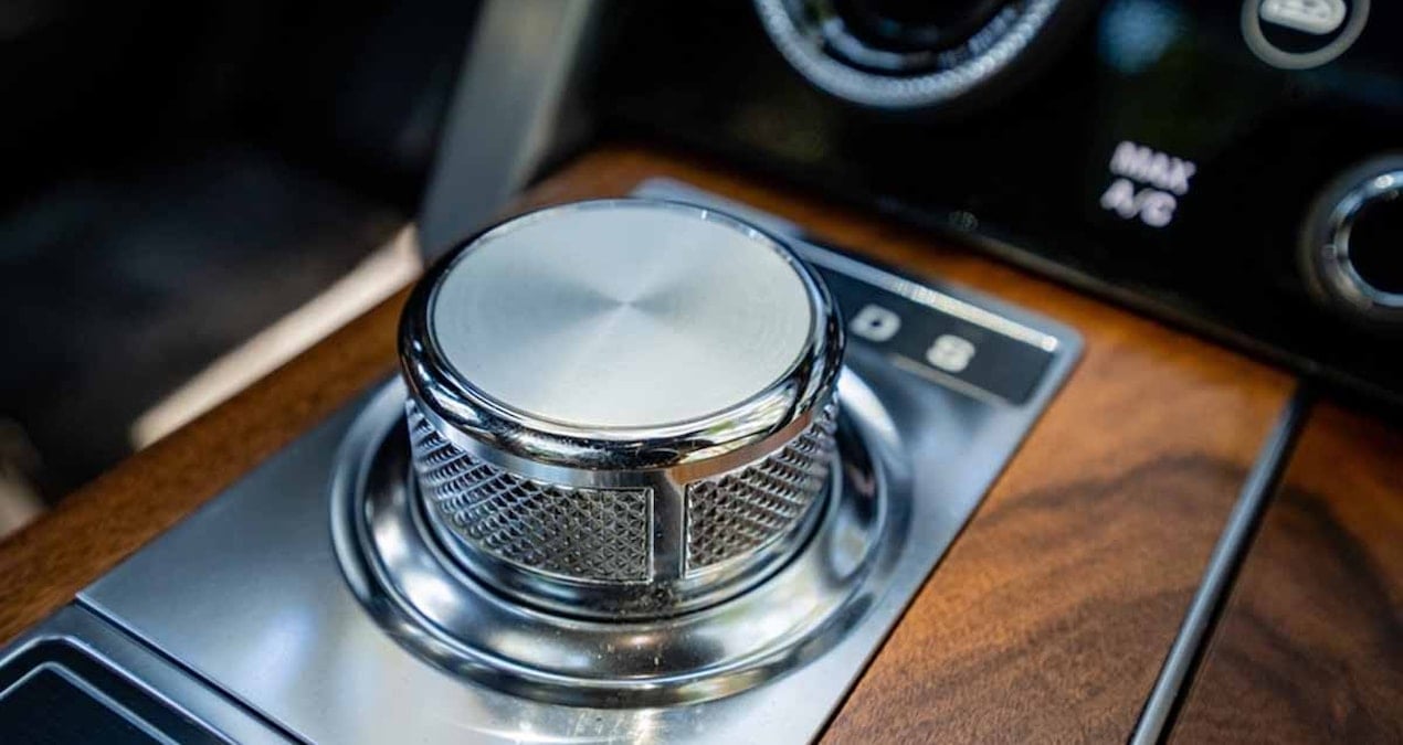 Dünyanın en pahalı otomobili belli oldu: Tek tek elle işlendi, yapımı 2 yıl sürdü ve sadece 4 tane var