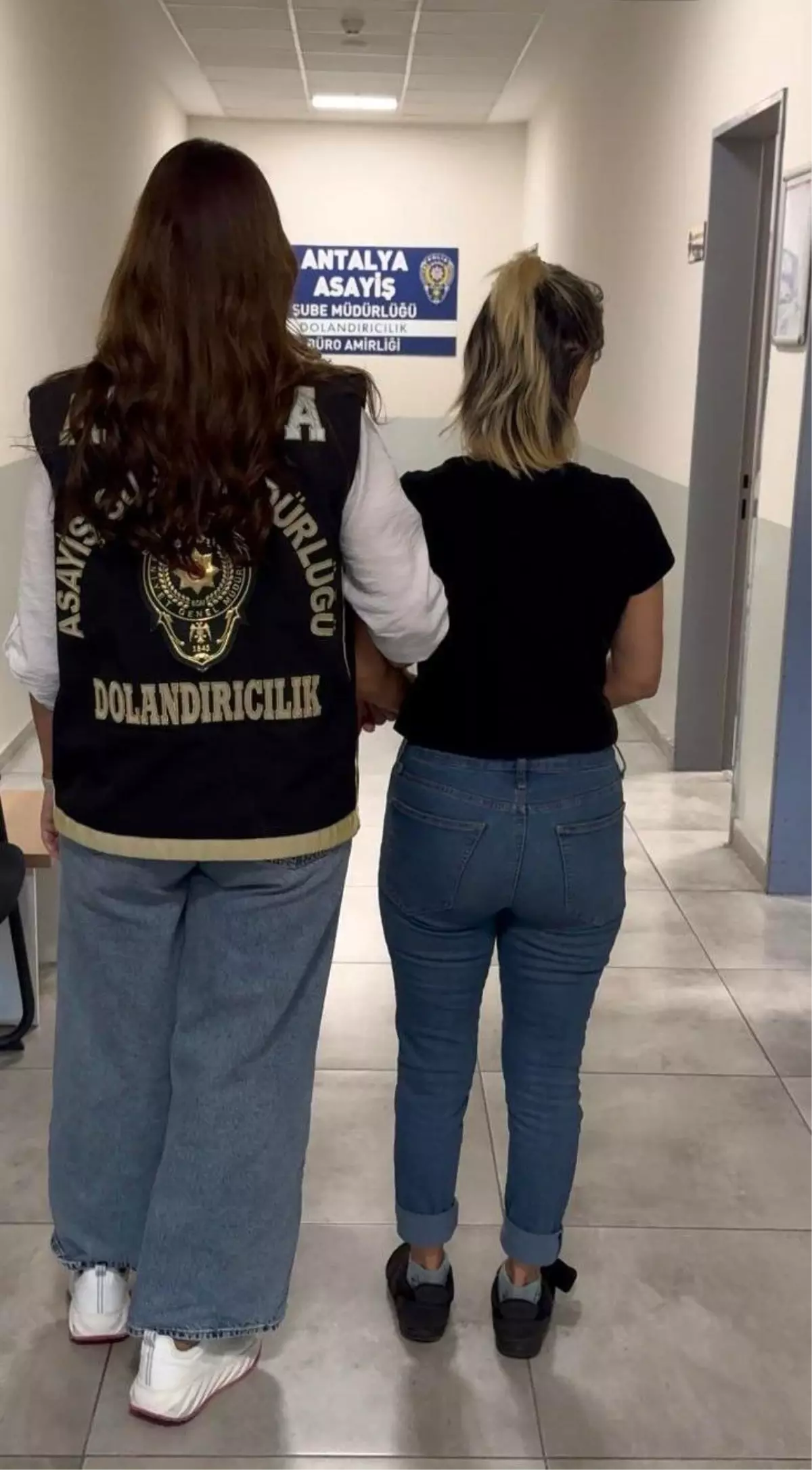 Sahte Altın Satmaya Çalışan Kadın Tutuklandı