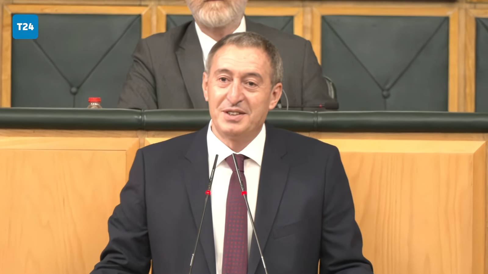 Tuncer Bakırhan: Meclis’te kurulan komisyonun, Sayın Öcalan’ı dinlemesi gerekiyor, bunu bir tabuya çevirmemeliyiz!