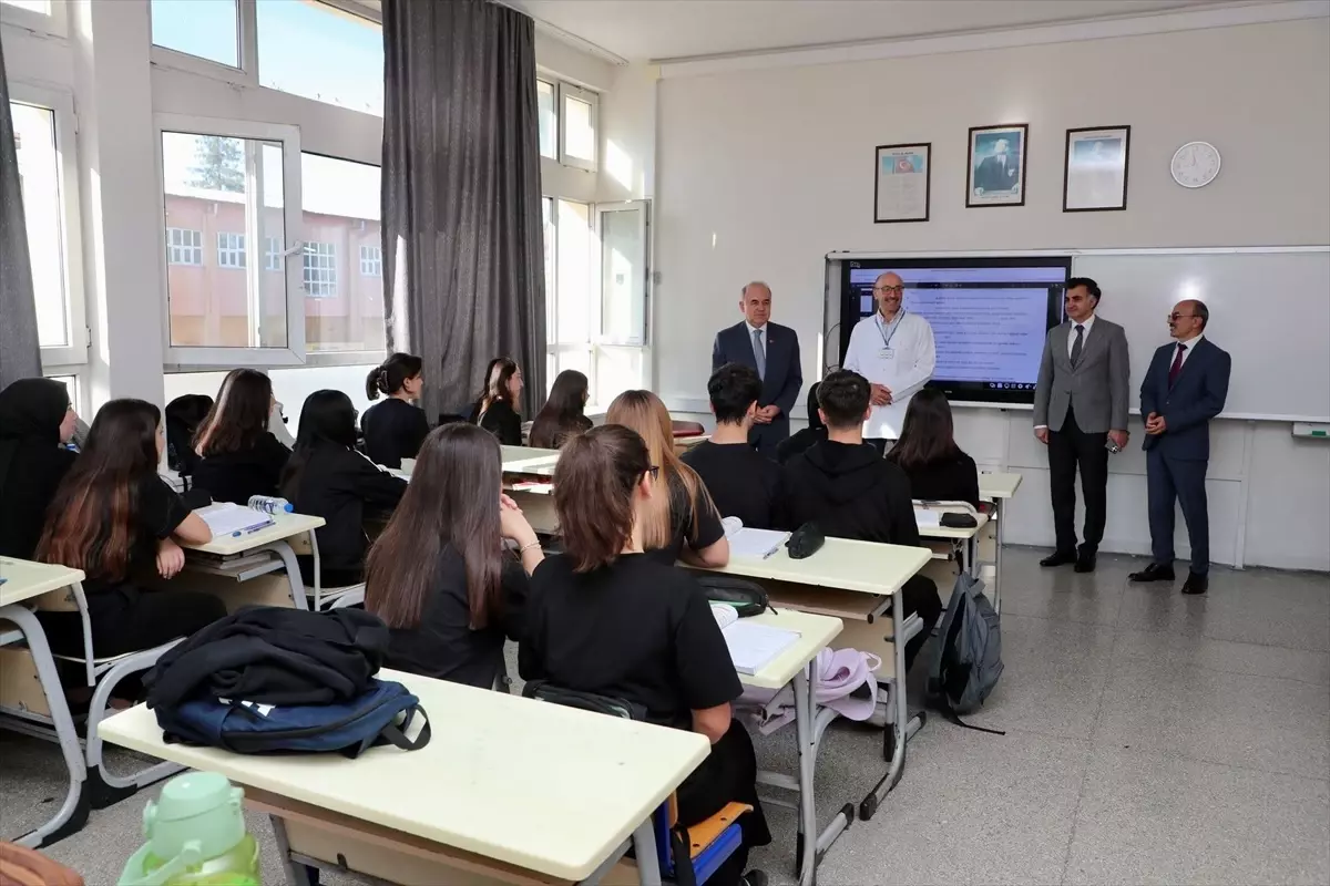 vali erol ordu lisesini ziyaret etti CY3ul3q9.jpg