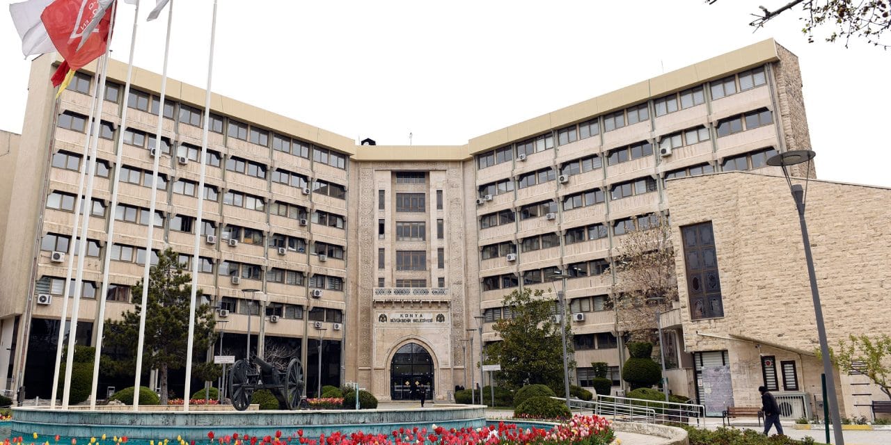 AKP’li belediyede skandal hareket: Haberlerinden rahatsız olduğu gazeteleri tehdit etti