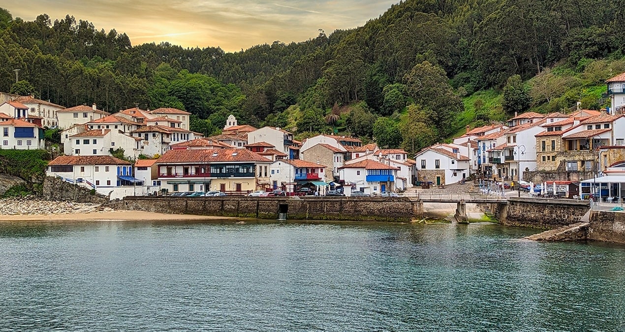 Buraya taşınana hem 700 bin lira ödenecek hem de aylık maaş bağlanacak