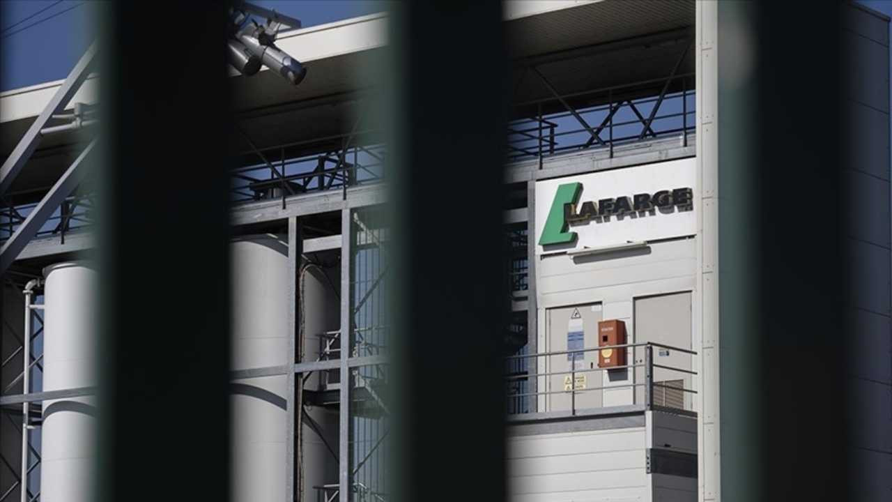 Fransız çimento devi Lafarge’ın ‘teröre finansman’ davası başladı