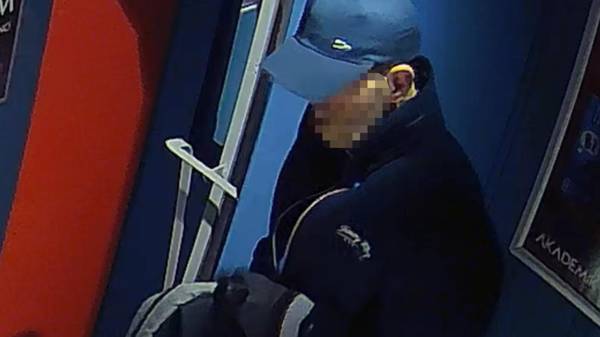 İstanbul’da pişkin hırsız güvenlik kamerasında