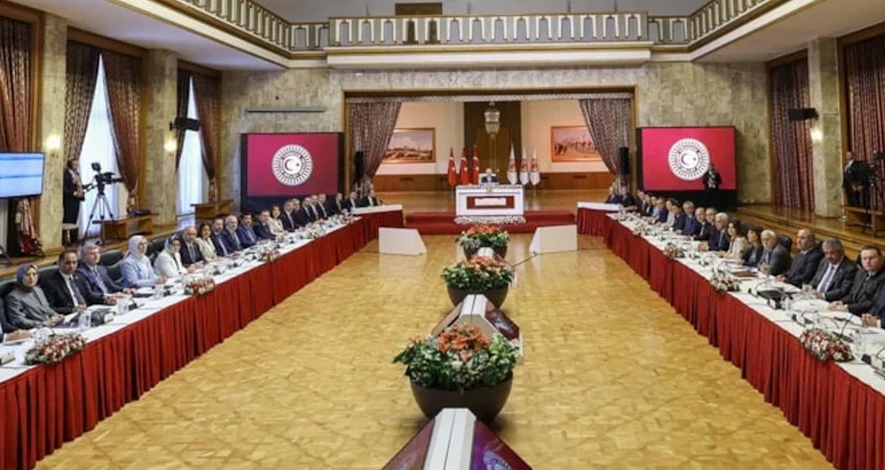 TİP’ten çağrı: İmralı görüşmesinin tutanakları paylaşımalı