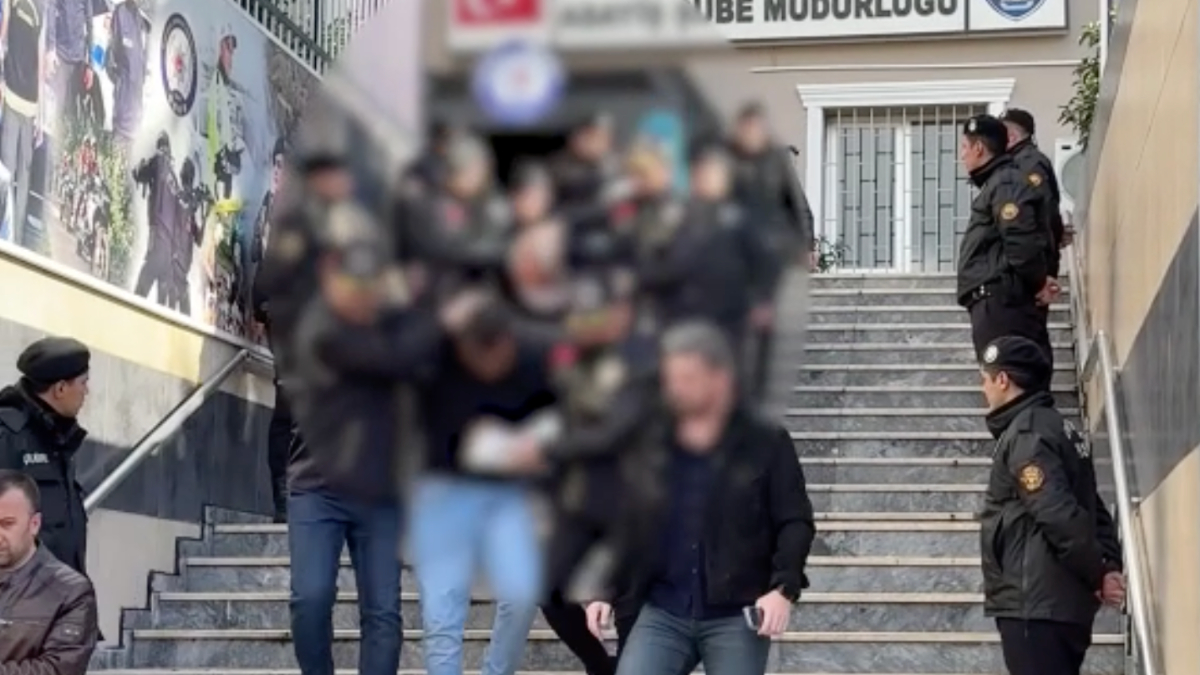 İstanbul’da 1 polisin şehit düştüğü olaya ilişkin 5 kişi adliyede