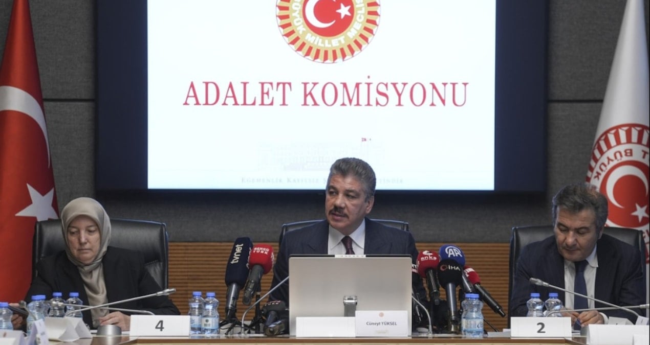 Kadına şiddet ve istismar yargı paketinden çıkarıldı