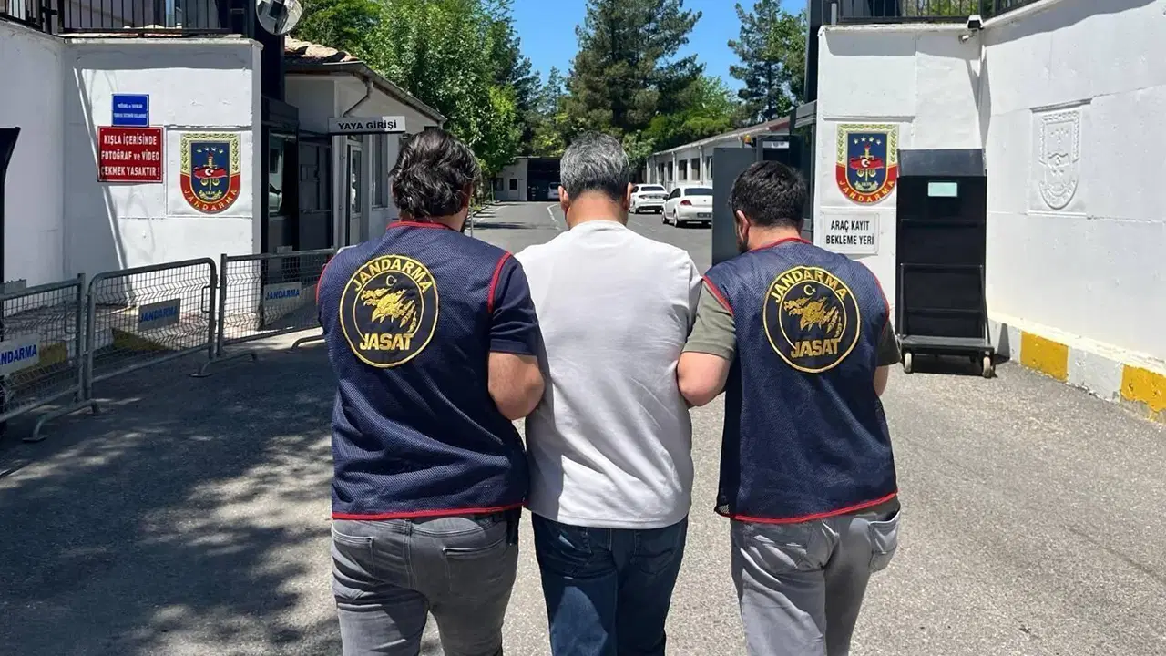 Diyarbakirda operasyon 143 zanliyi jasat yakaladi SM8TfONL